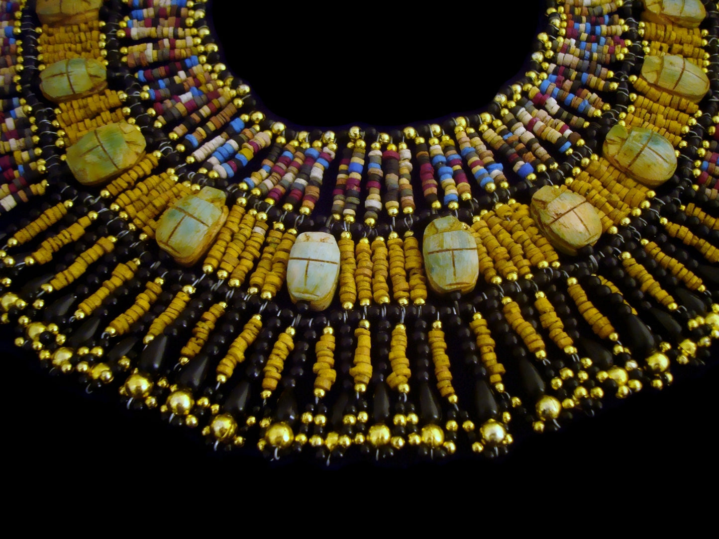 Beautiful Egyptian Hand Made 16 Scarabs Mummy bead Cleopatra Collar Necklace