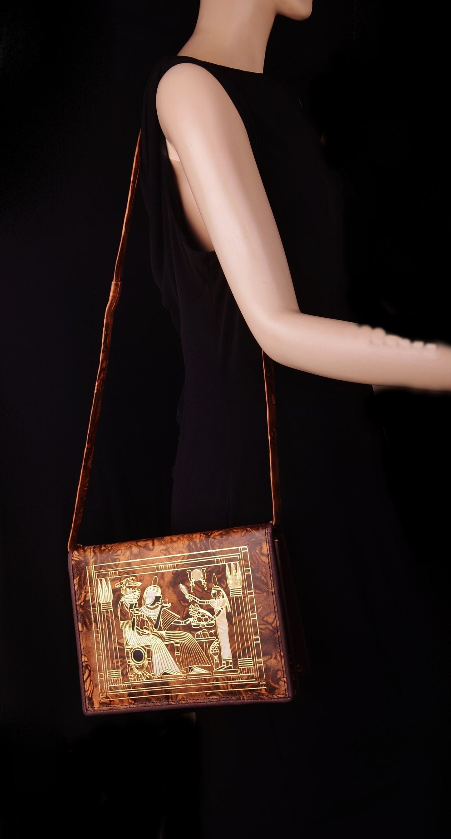 Egyptian Handcrafted Genuine Leather Royal Pharaoh Scene Purse