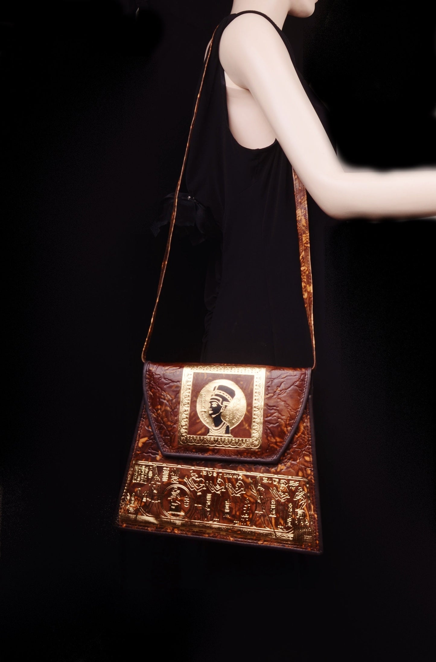 Big Egyptian Hand Made Genuine Leather Nefertiti Scene Genuine Leather Purse