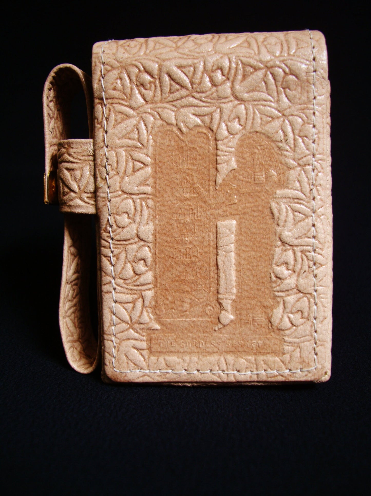 Egypt Hand Made Egyptian Genuine Fine Leather Tut Mask Cigarette Case Tutankhamun cigarette holder Ancient Egyptian