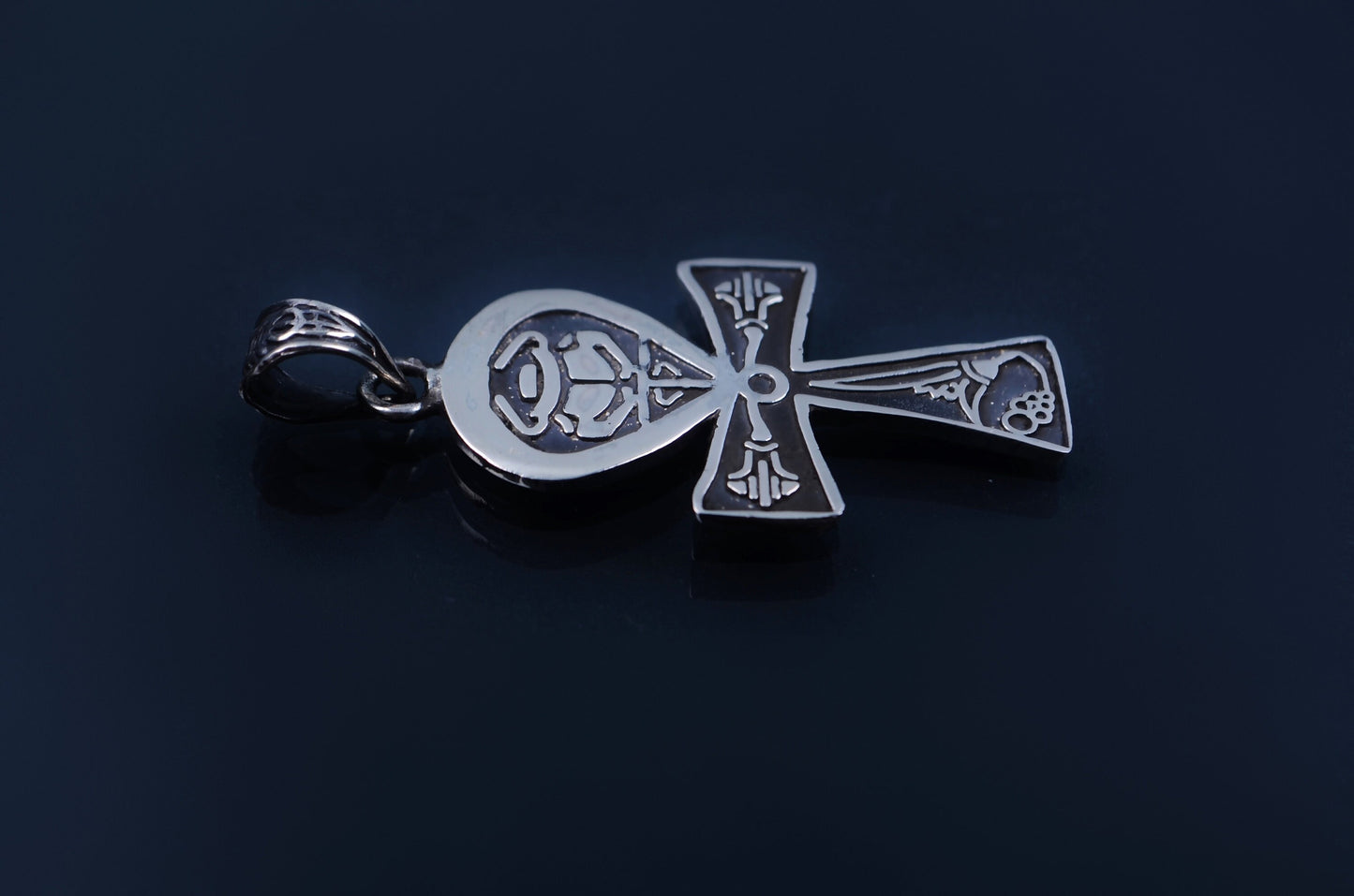 Lovely egyptian silver Ankh life key With Scarab Pendant Charm