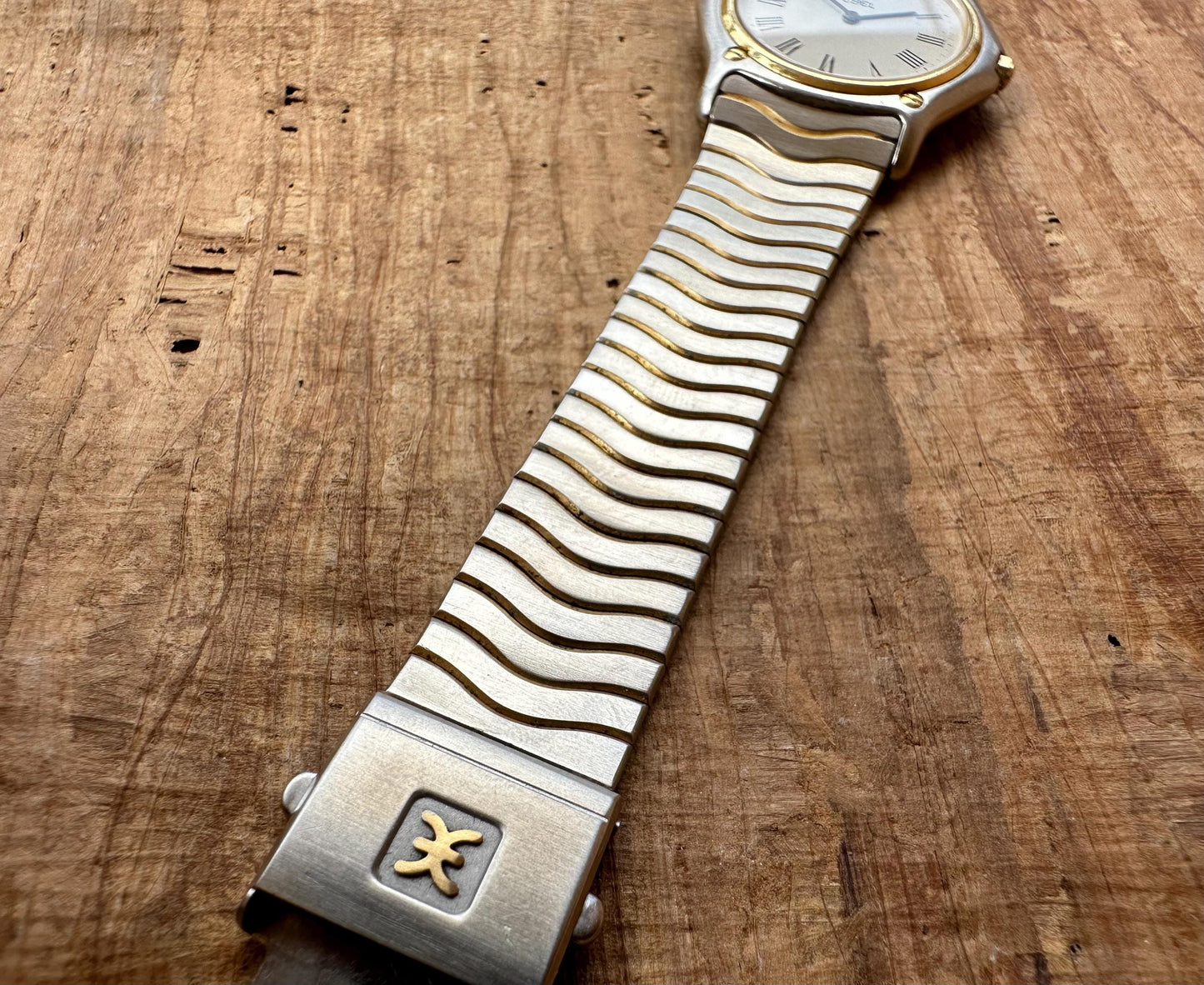 Ebel Sportwave Sports Classic Wave 183909 Date 18k Gold Steel 32MM Watch