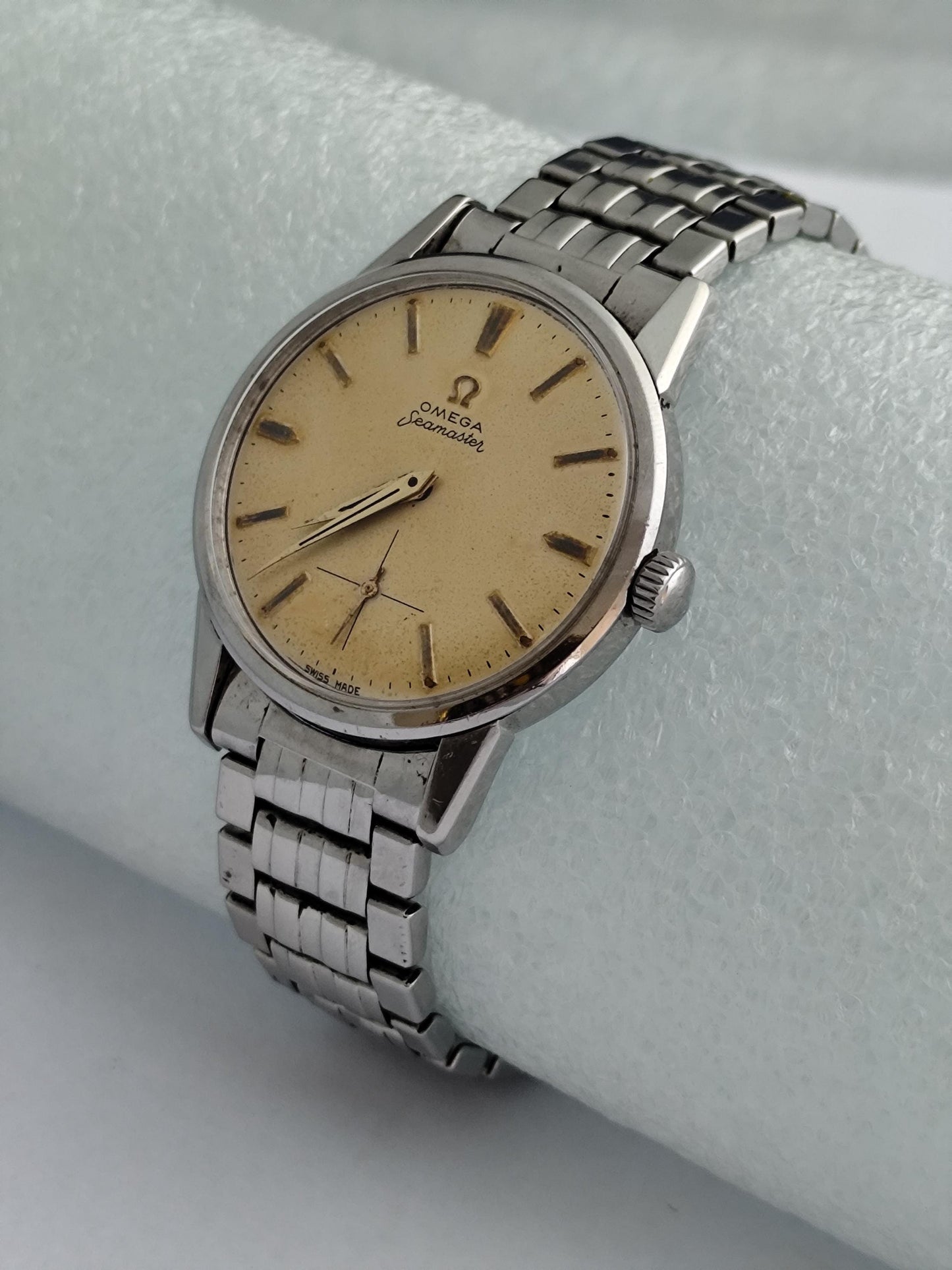 Vintage Omega Seamaster 14389-9 Cal 268 Watch