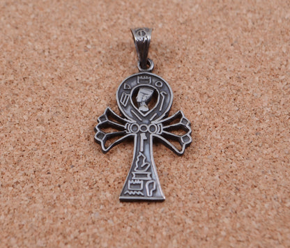 Lovely Sterling silver egyptian openwork Ankh With Queen nefertiti Pendant Charm