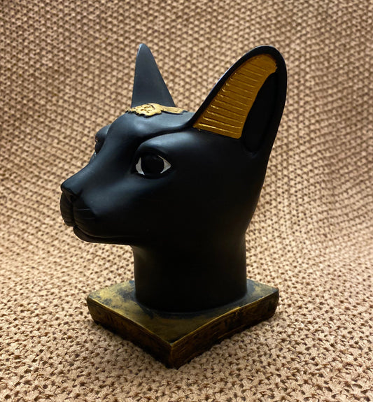 Superb Commemorative Ancient Egypt Goddess Bastet Bast Bust Cat Statue  With Scarab On SALE
