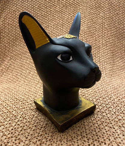 Superb Commemorative Ancient Egypt Goddess Bastet Bast Bust Cat Statue  With Scarab On SALE