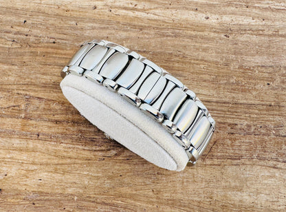 Brasilia E9255M41 Stainless Steel 33mm Watch Full Set