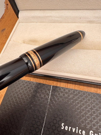 Montblanc Meisterstuck 146 Bicolor 14K Nib Gold Trim Fountain In Original Box