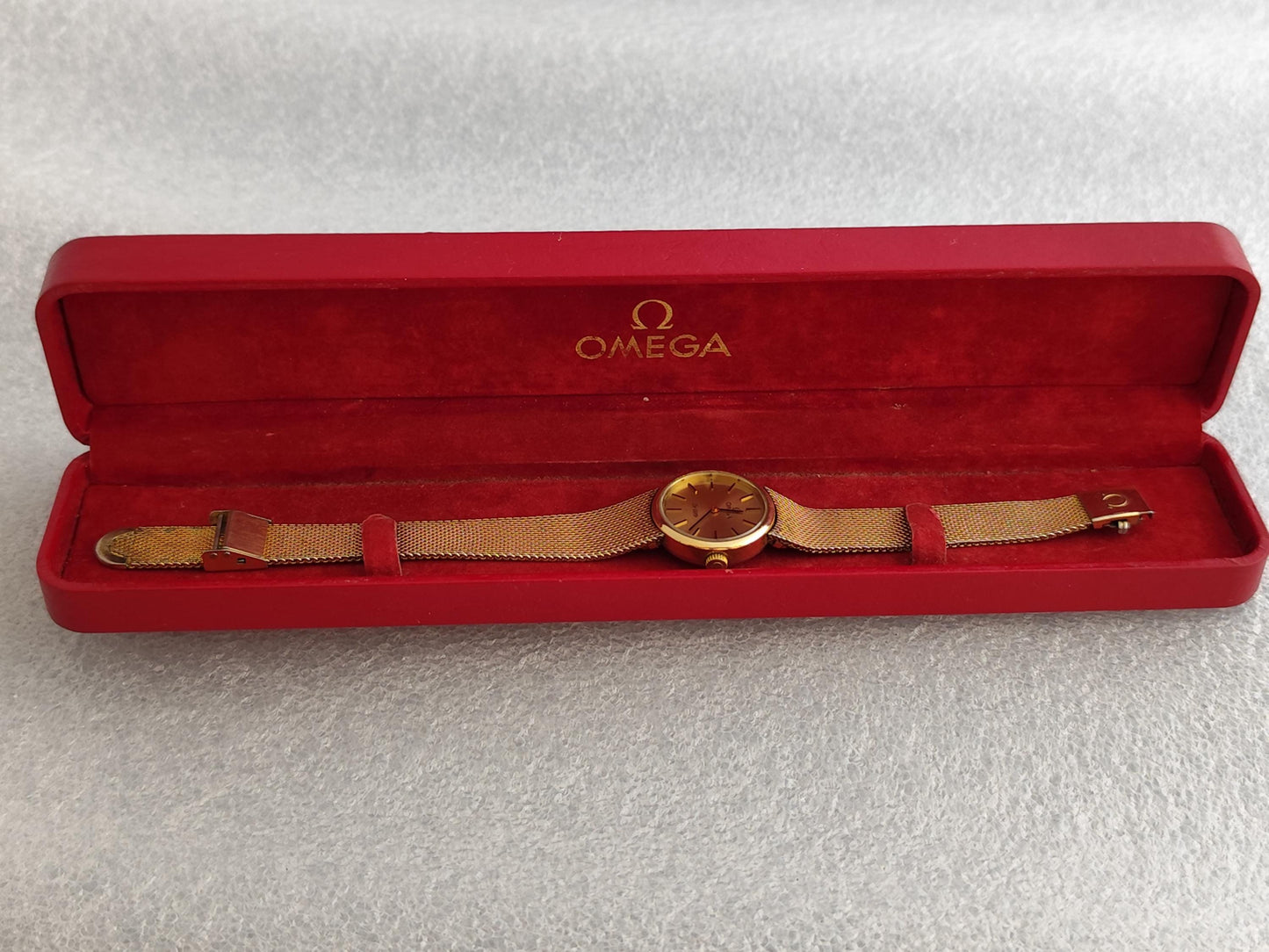 Vintage Omega De Ville Gold Plated Ref 711.2075 Watch Boxed